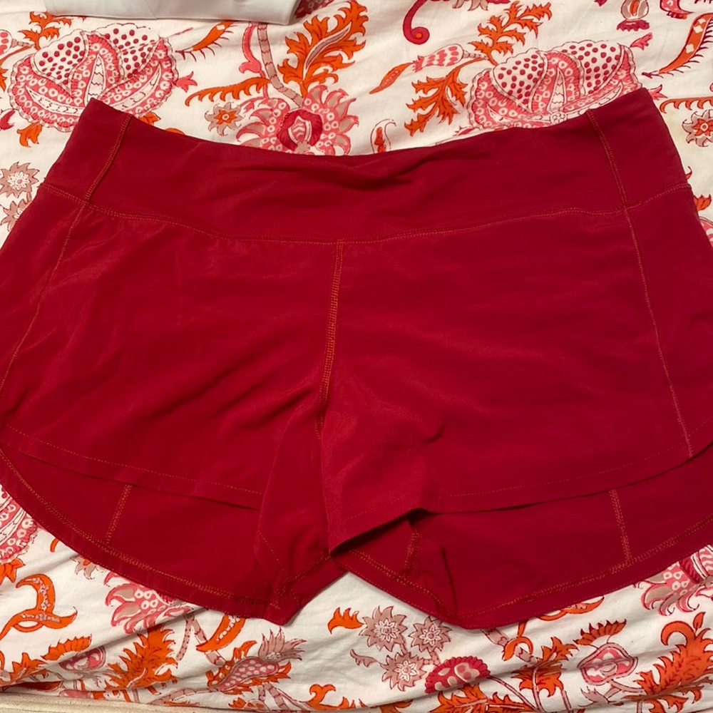 Lululemon Speed Up Size 8